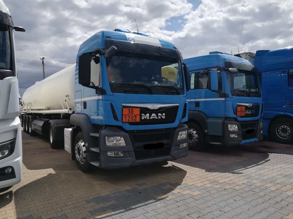 cysterna przewożąca adr